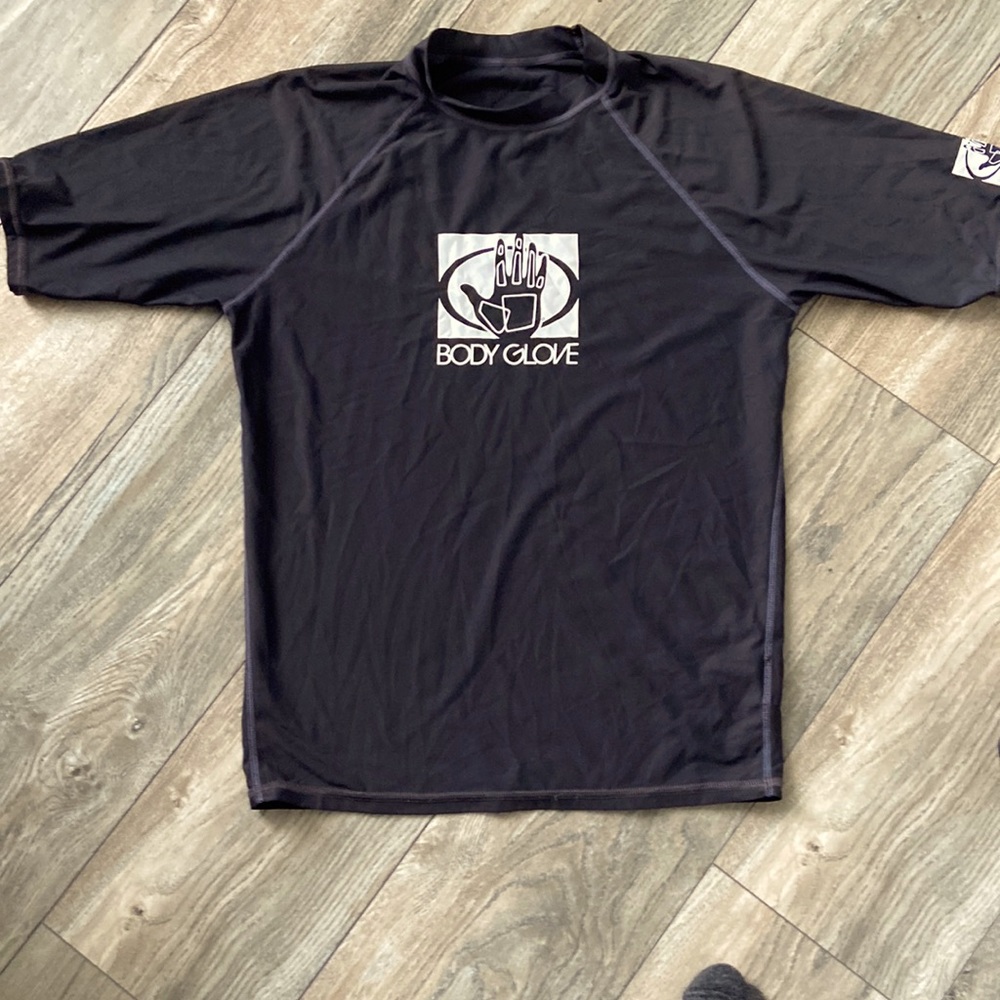 BODY GLOVE- swim rash guard